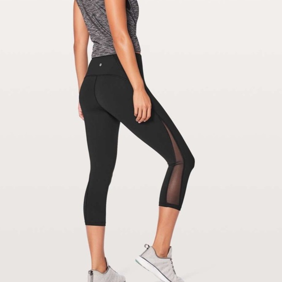 Lululemon Black Train Times Crop *21" - Picture 3 of 14